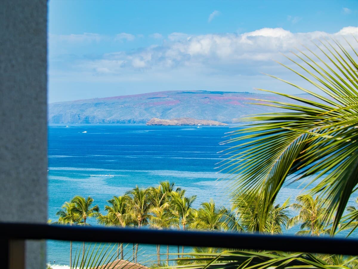 Villa in Wailea · ★5.0 · 3 bedrooms · 4 beds · 3 baths - Photo 4