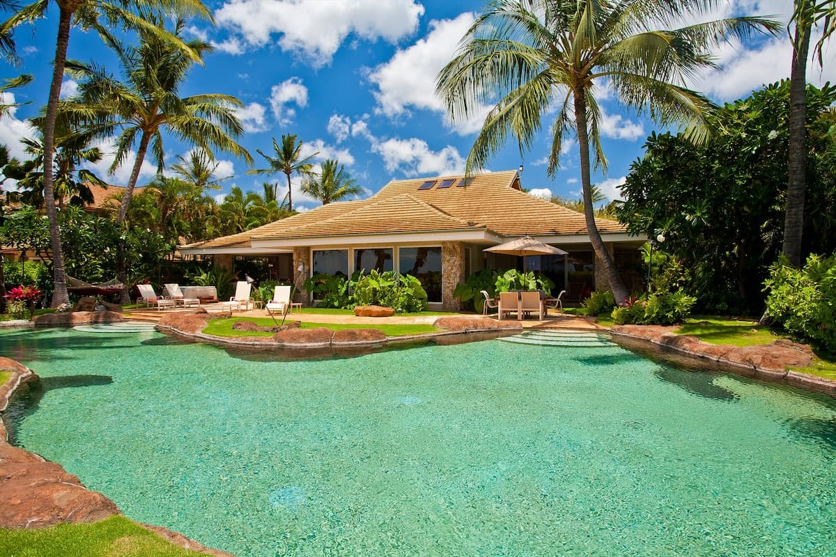 Home in Kaanapali · ★5.0 · 3 bedrooms · 4 beds · 3.5 baths - Photo 3