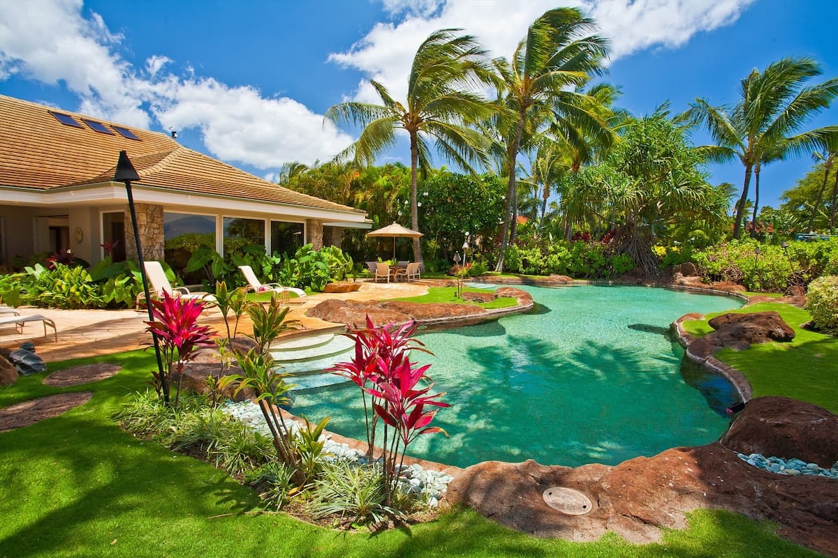 Home in Kaanapali · ★5.0 · 3 bedrooms · 4 beds · 3.5 baths - Photo 1