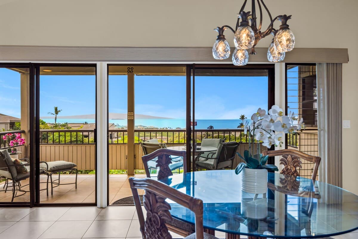 Condo in Kihei · ★5.0 · 2 bedrooms · 3 beds · 2 private baths - Photo 2