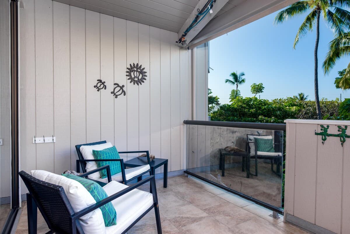 Condo in Kailua-Kona · ★5.0 · 1 bedroom · 2 beds · 1 private bath - Photo 2