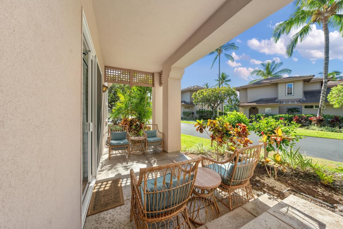 Condo in Waikoloa Village · ★4.4 · 3 bedrooms · 4 beds · 2.5 private baths - Photo 1