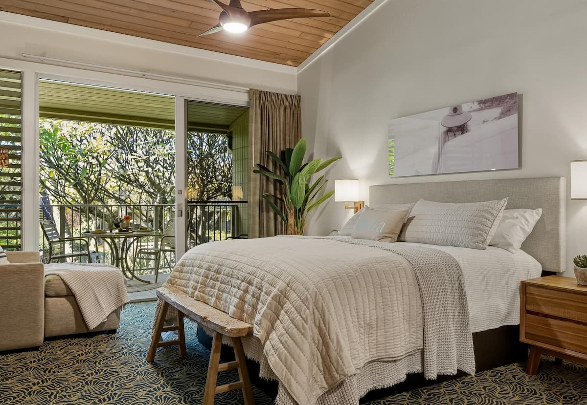 Condo in Lahaina · ★5.0 · 1 bedroom · 2 beds · 1 bath - Photo 1