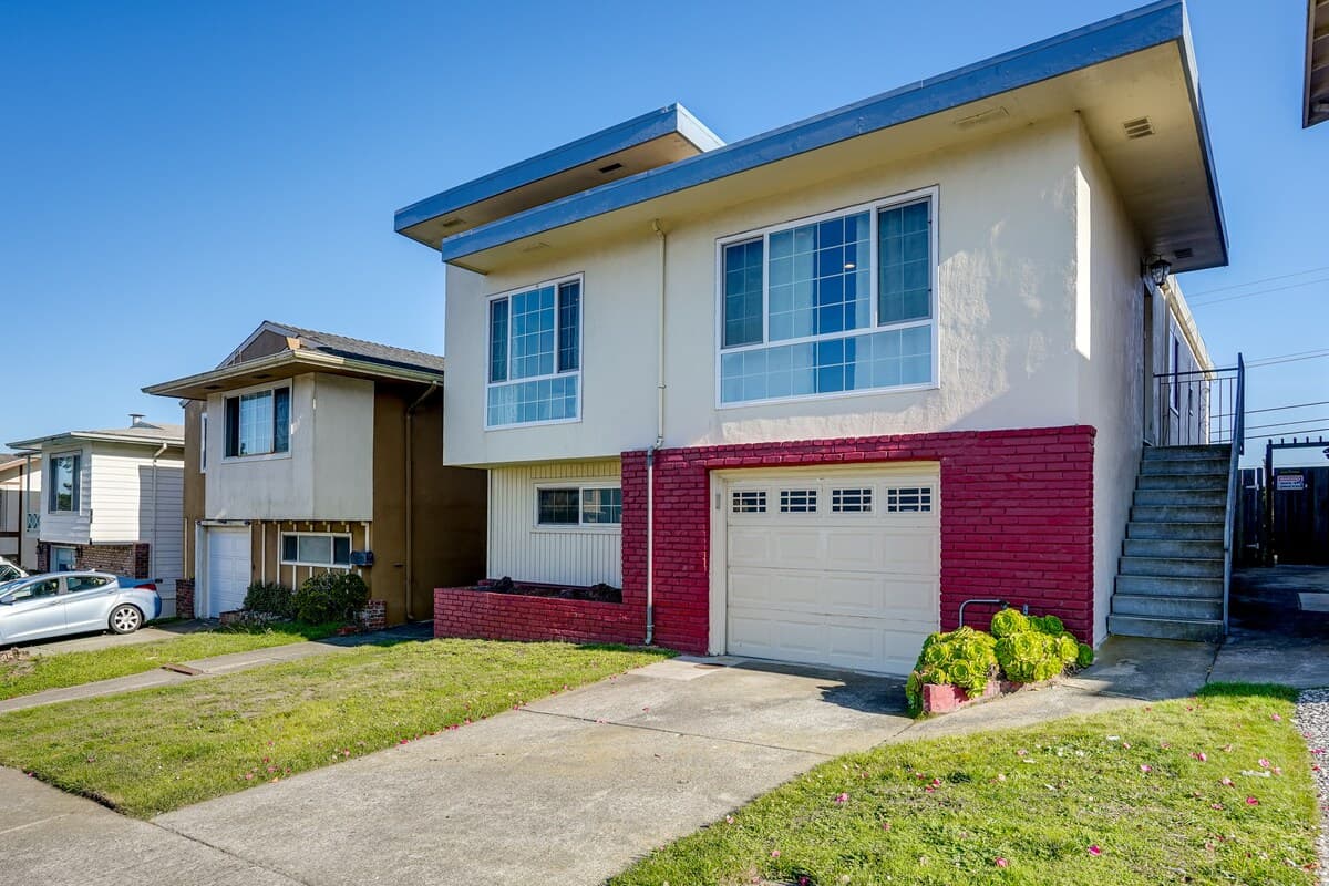 SF 11 Mi Away, Quiet Daly City 4BR Home - Photo 3