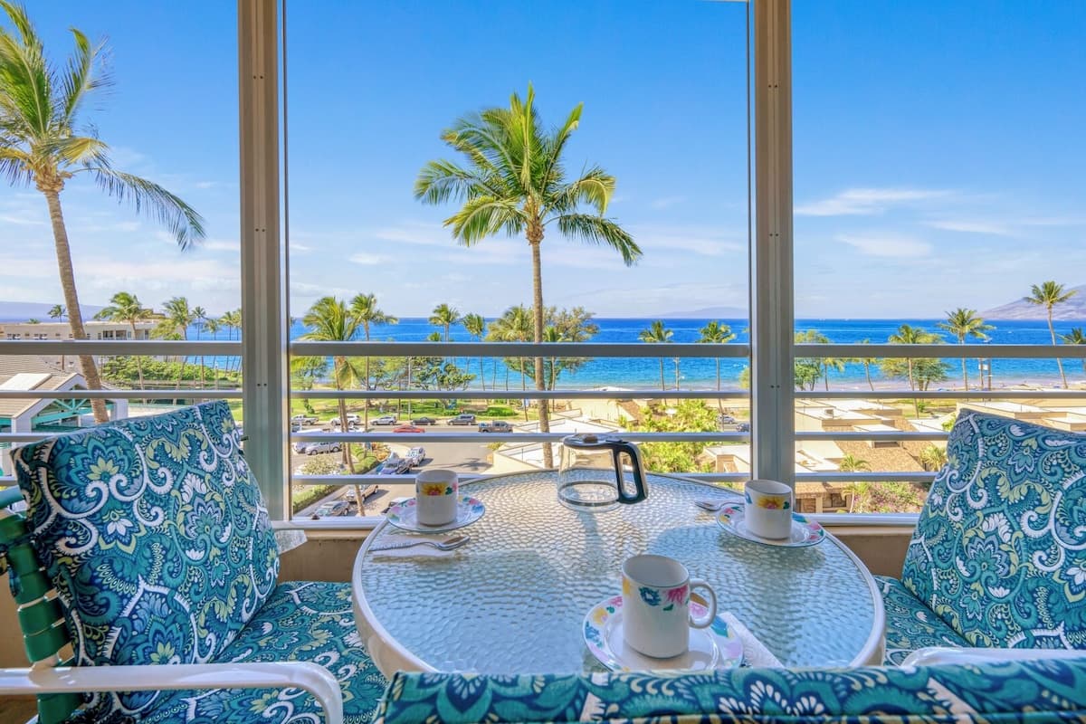 3 bedroom Oceanview Walk to Everything - KBR 612 - Photo 1