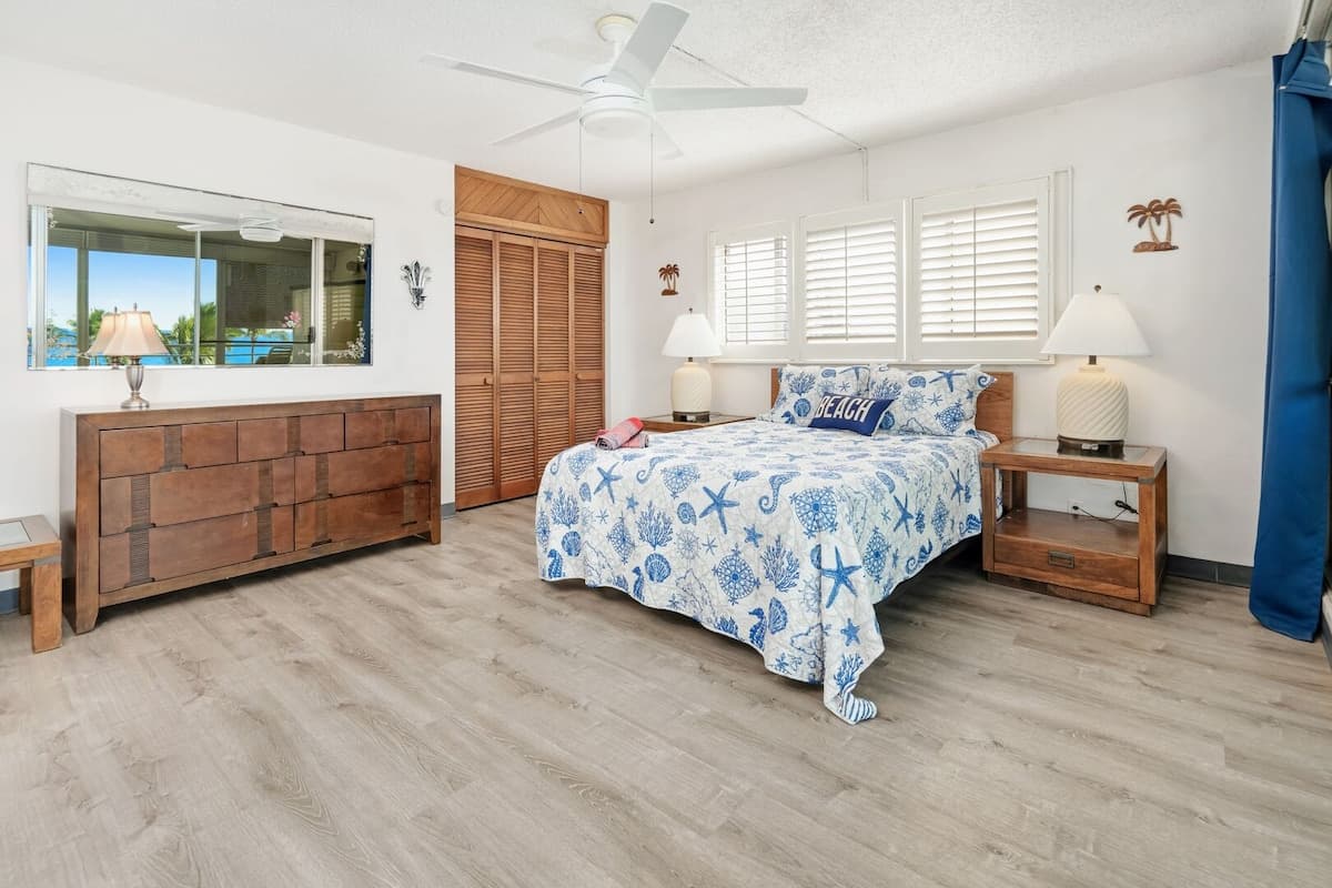 3 bedroom Oceanview Walk to Everything - KBR 612 - Photo 2