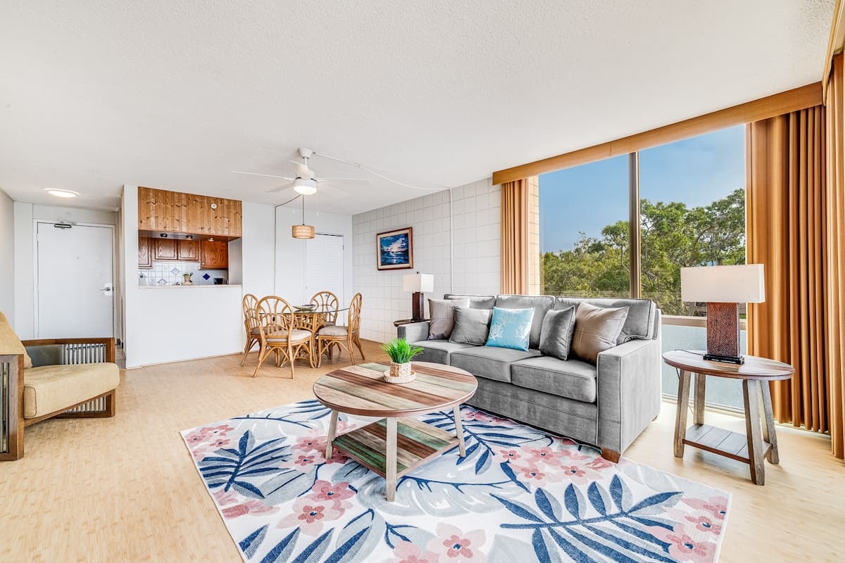 Hotel in Lahaina · ★5.0 · 1 bedroom · 2 beds · 1 bath - Photo 4