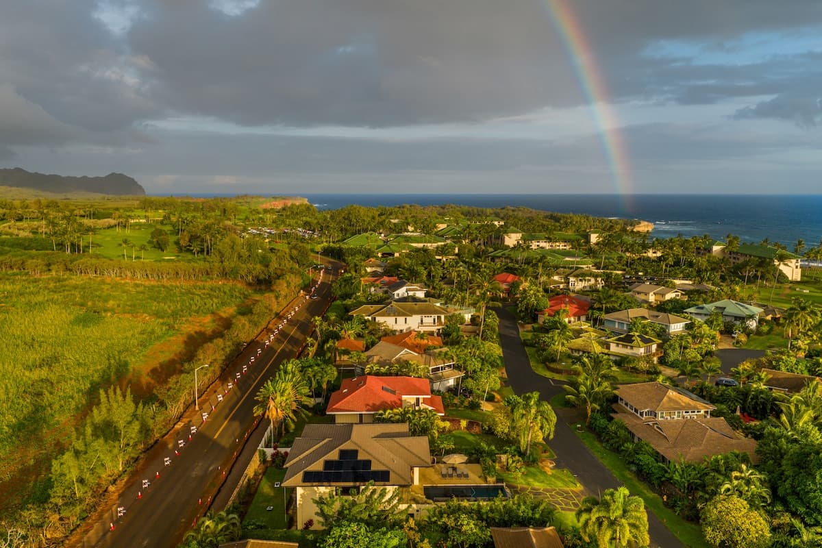 Home in Koloa · ★5.0 · 4 bedrooms · 6 beds · 4.5 baths - Photo 4