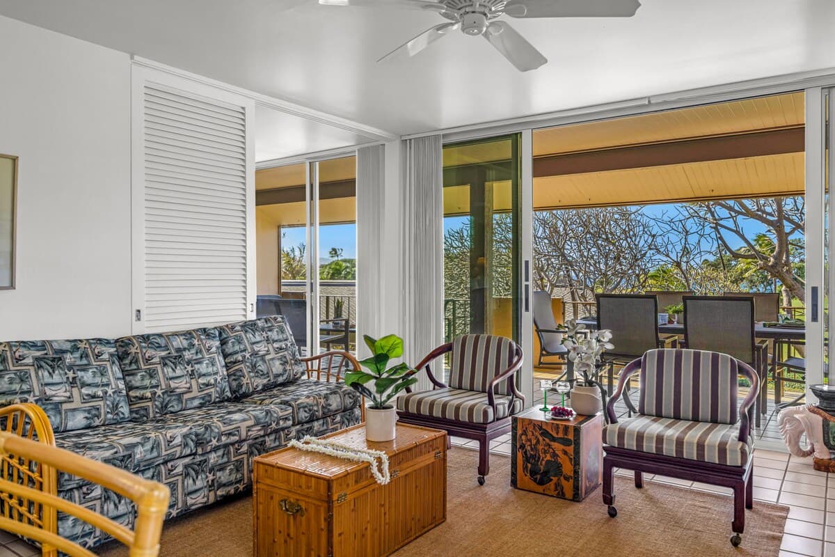 Condo in Lahaina · ★4.83 · 2 bedrooms · 3 beds · 2 baths - Photo 2