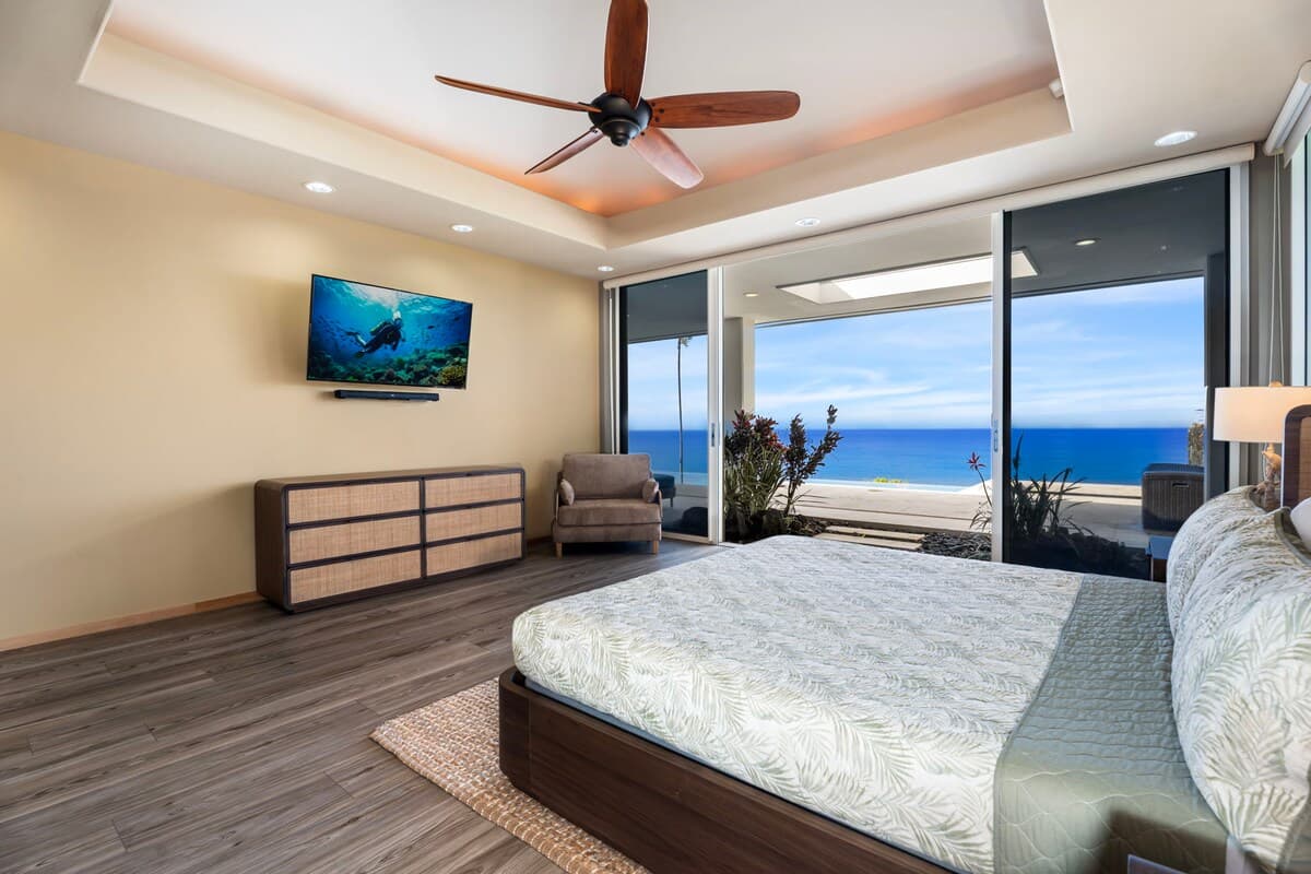 Home in Kailua-Kona · ★5.0 · 3 bedrooms · 5 beds · 3.5 baths - Photo 3