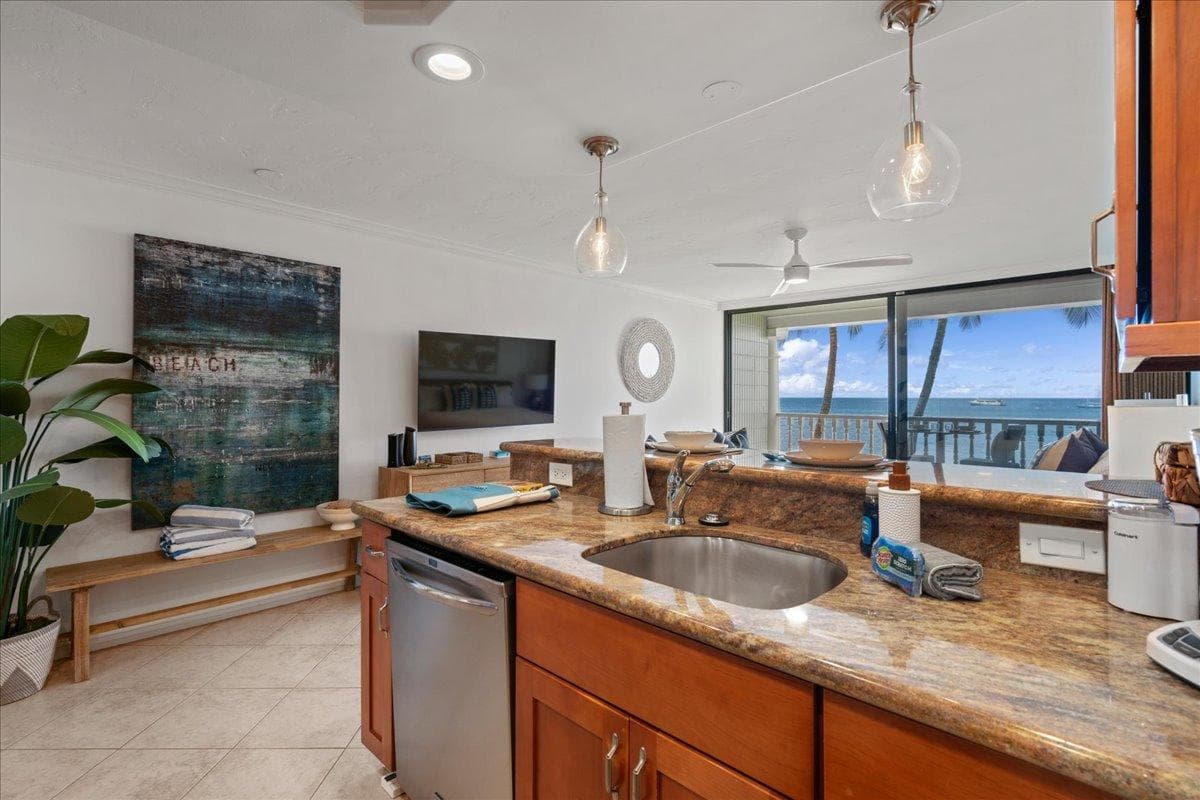 Place to stay in Lahaina · ★5.0 · 1 bed · 1 private bath - Photo 4