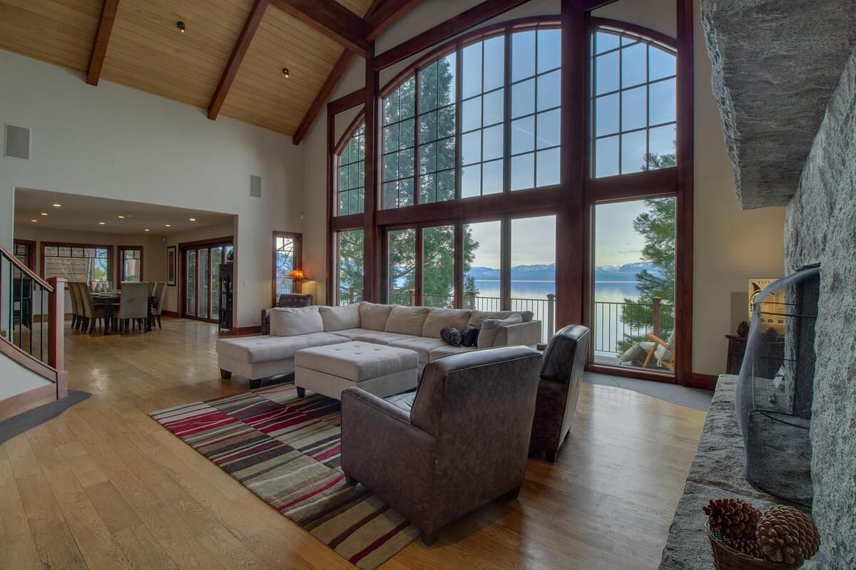 Home in Glenbrook · 4 bedrooms · 4 beds · 4.5 private baths - Photo 5