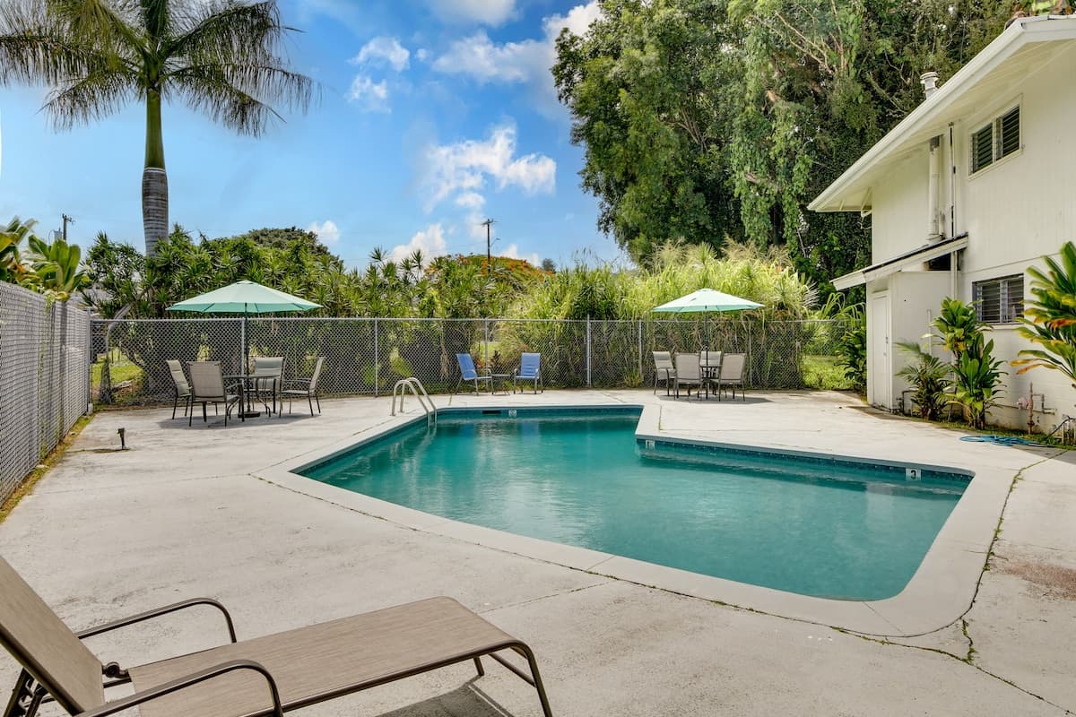 Condo in Hilo · ★4.88 · 2 bedrooms · 3 beds · 1 private bath - Photo 1