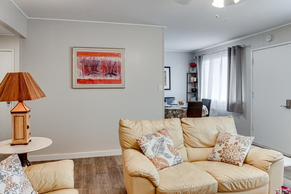 Condo in Hilo · ★4.88 · 2 bedrooms · 3 beds · 1 private bath - Photo 5