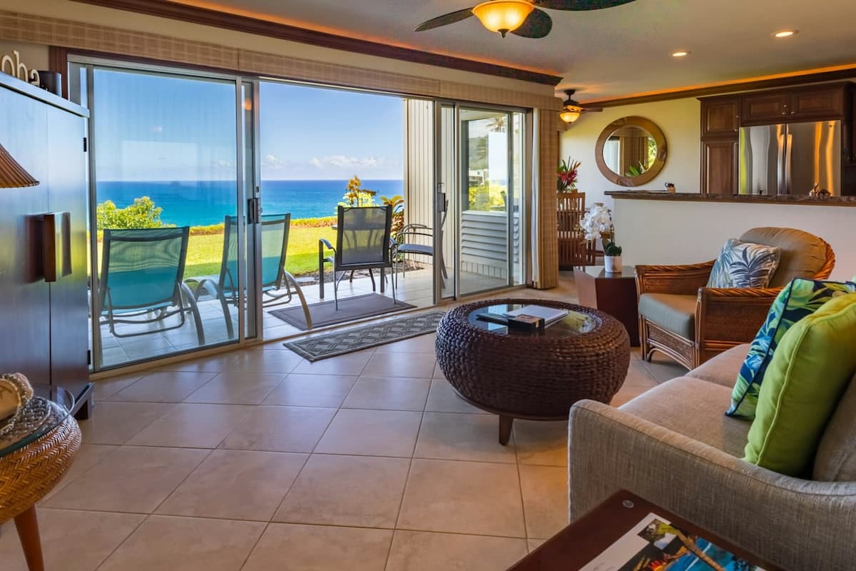 Condo in Princeville · ★4.77 · 1 bedroom · 2 beds · 1 private bath - Photo 5