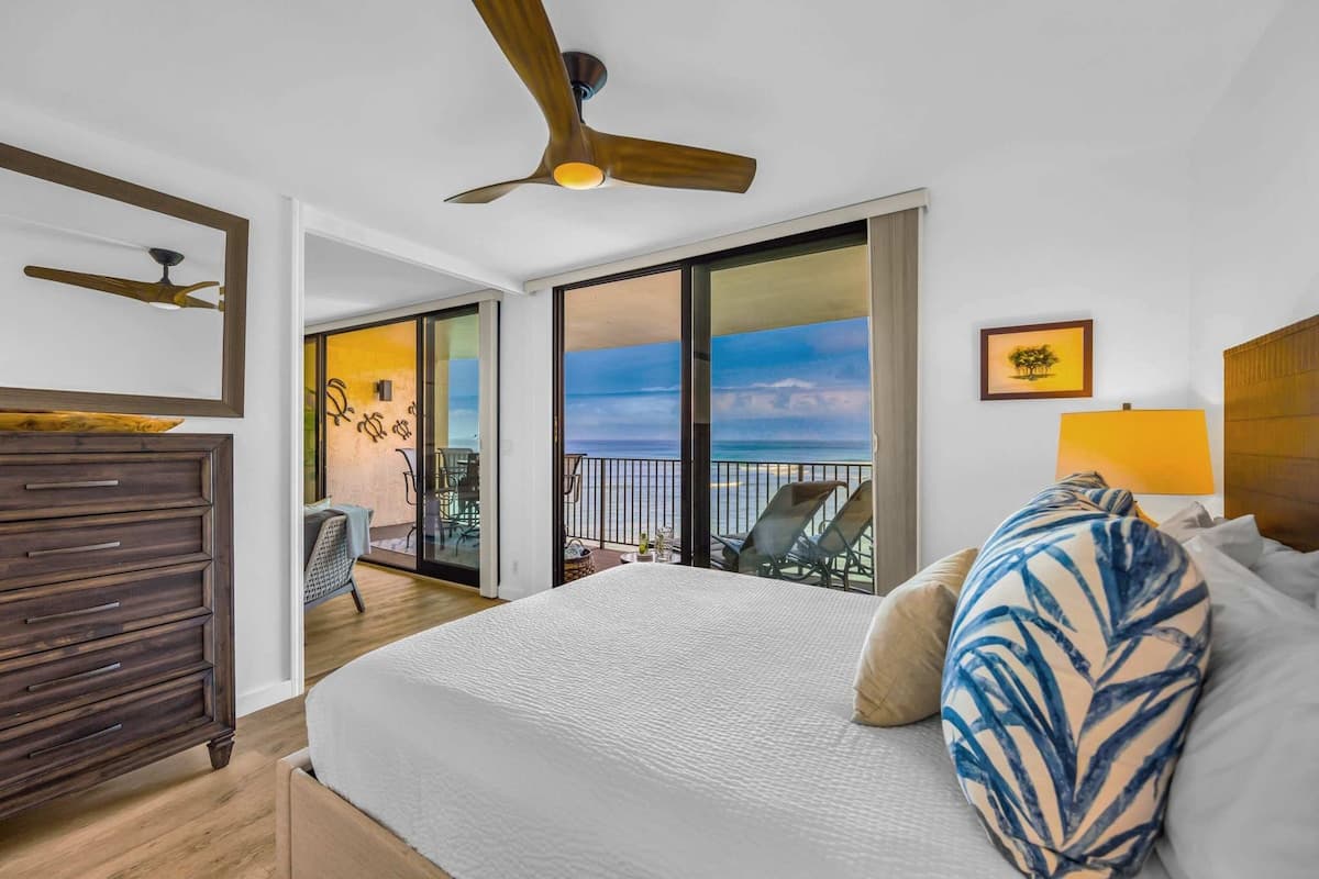 Condo in Lahaina · ★5.0 · 2 bedrooms · 3 beds · 2 private baths - Photo 2
