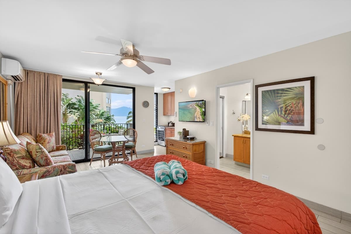 Gorgeous New Seaside Studio Retreat - Photo 4