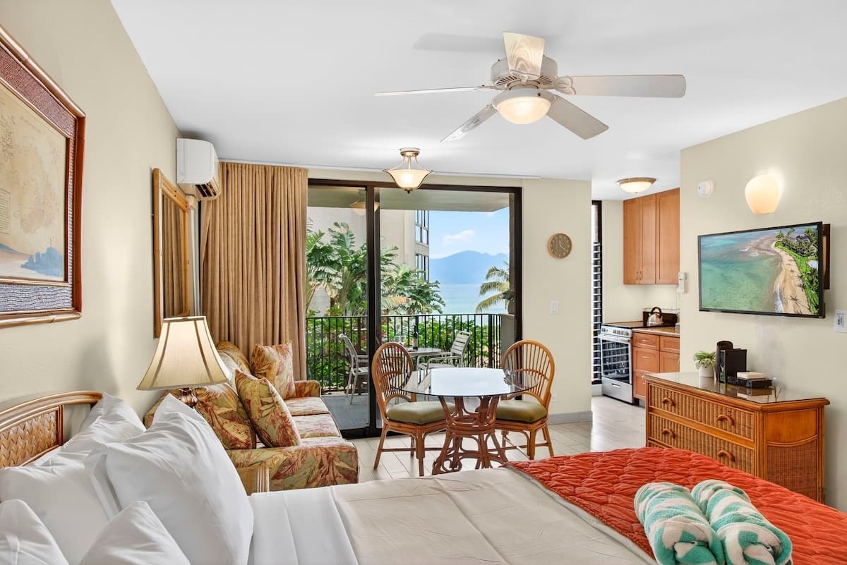 Gorgeous New Seaside Studio Retreat - Photo 3