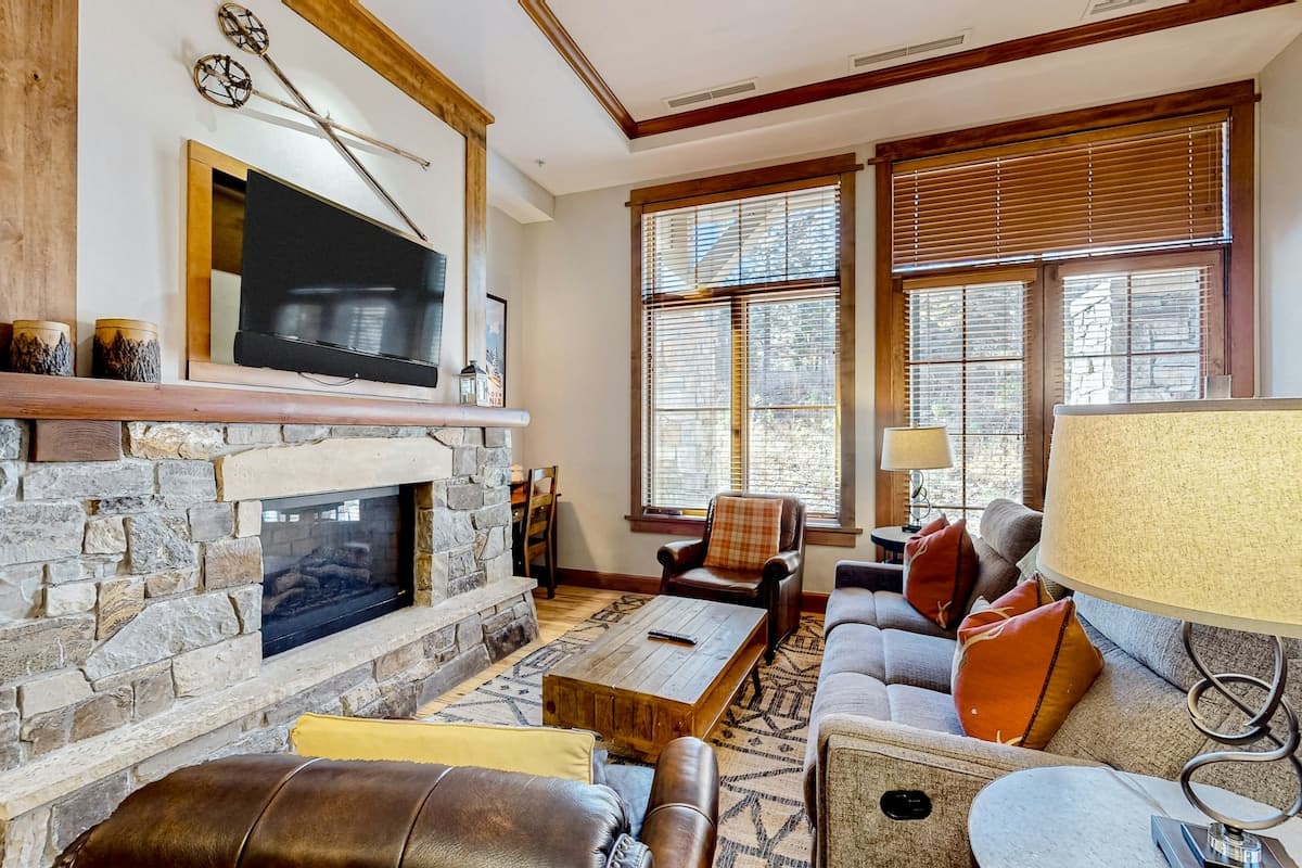 Ski-In/Ski-Out Condo, Hot Tub Steps Away - Photo 1