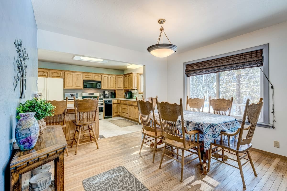 Home in Incline Village · ★4.62 · 3 bedrooms · 4 beds · 2 private baths - Photo 5