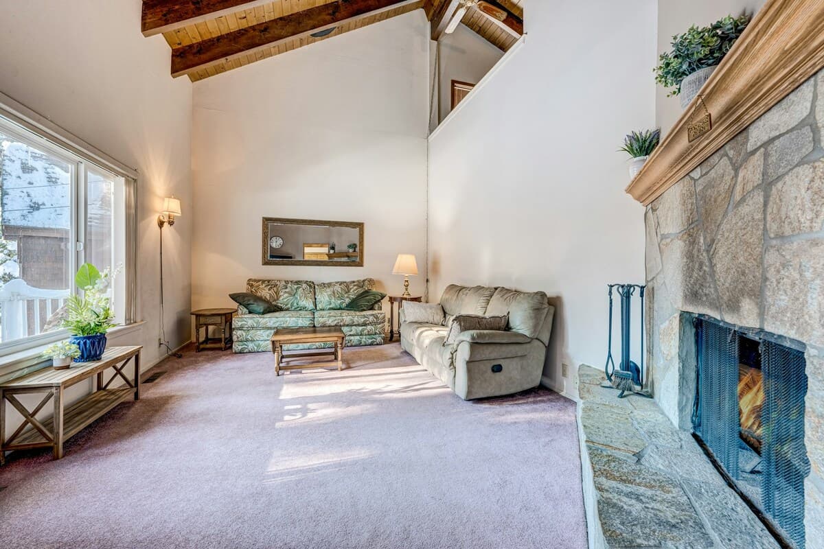 Home in Incline Village · ★4.62 · 3 bedrooms · 4 beds · 2 private baths - Photo 1