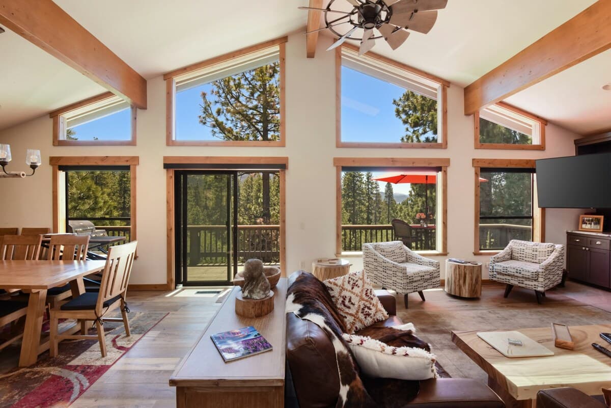 Home in Incline Village · ★4.92 · 4 bedrooms · 4 beds · 3.5 private baths - Photo 5