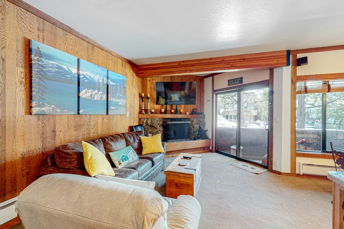 Ski-In View Condo with Fireplace & Deck - Photo 1