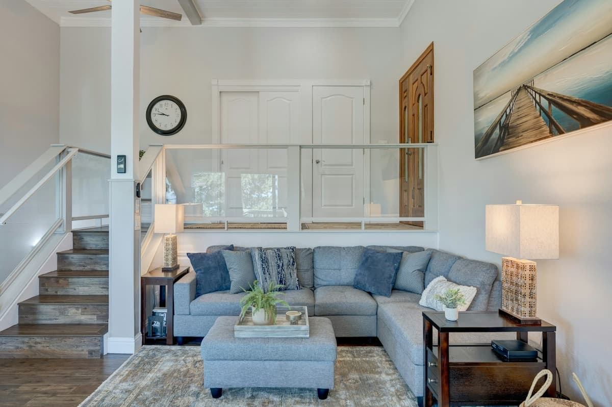 Townhouse in Incline Village · ★4.25 · 3 bedrooms · 4 beds · 2 private baths - Photo 3