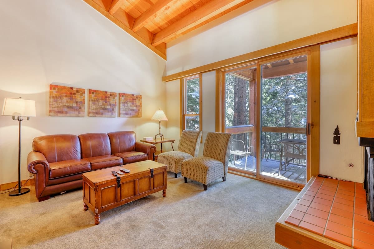 Northstar Perch Cozy Cabin Near Ski Resort - Photo 4