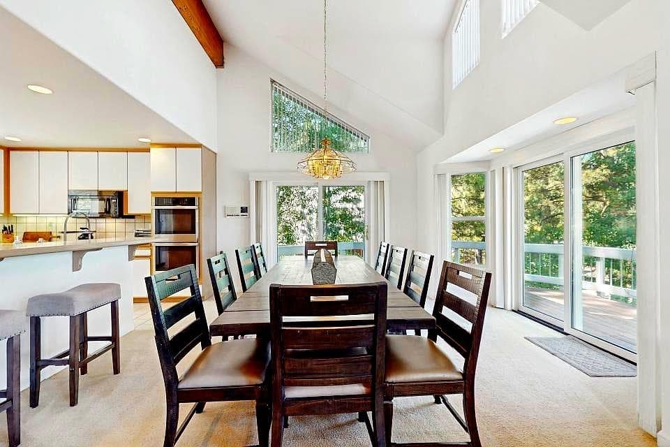 Sunny Sierra Chalet with Valley Views & Pool - Photo 4