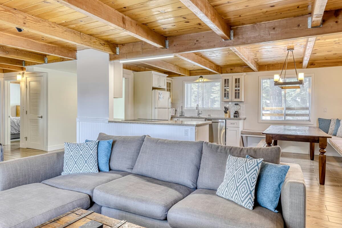 Flicker Retreat Tahoe Cabin with Lake Views - Photo 4