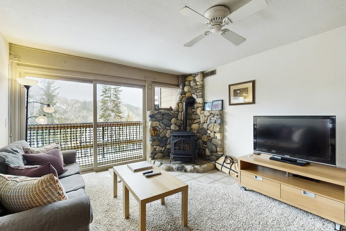 Ski-In/Ski-Out Condo, Alpine Meadows Base - Photo 1