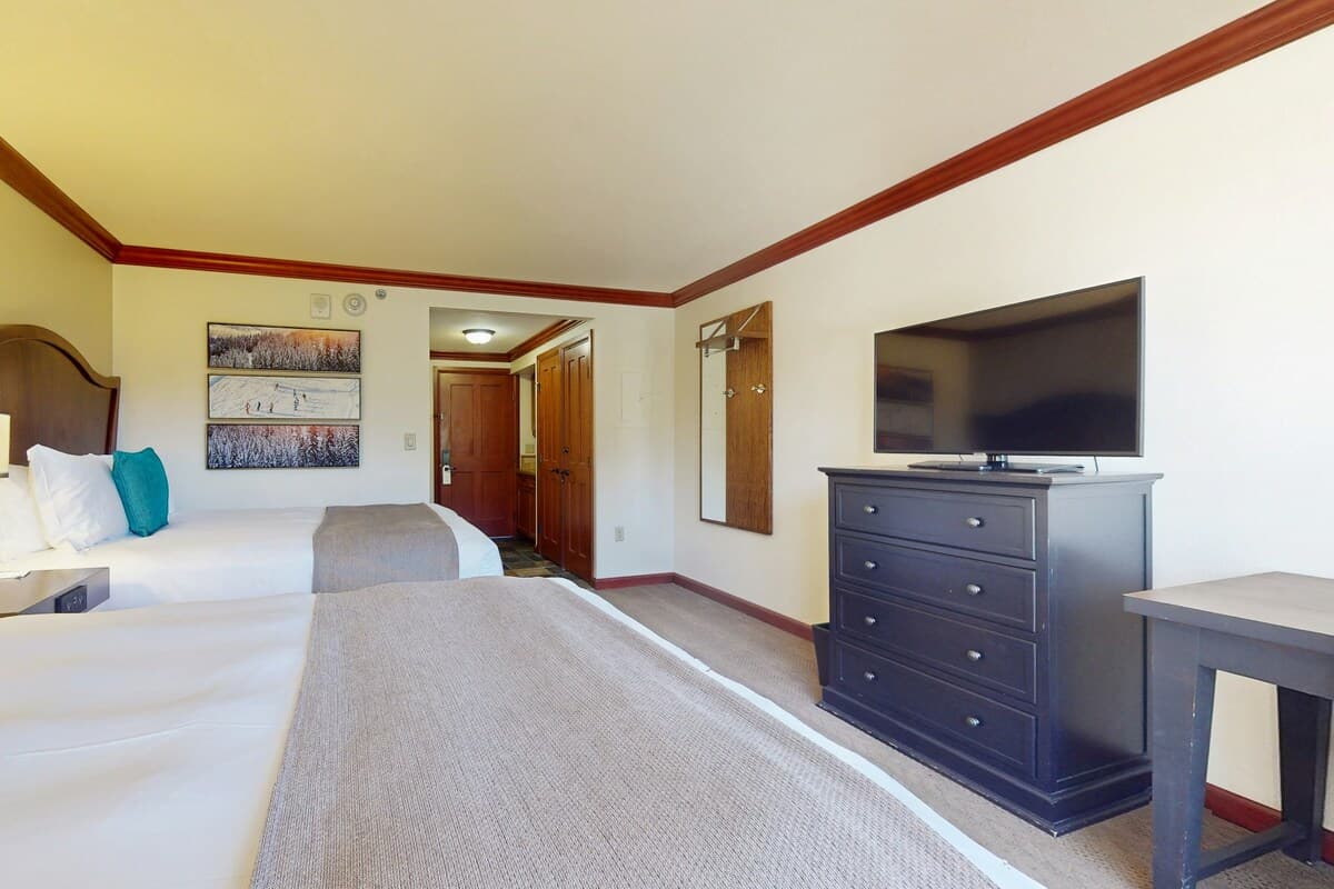 Ski-In/Ski-Out Studio at Everline Resort & Spa - Photo 3