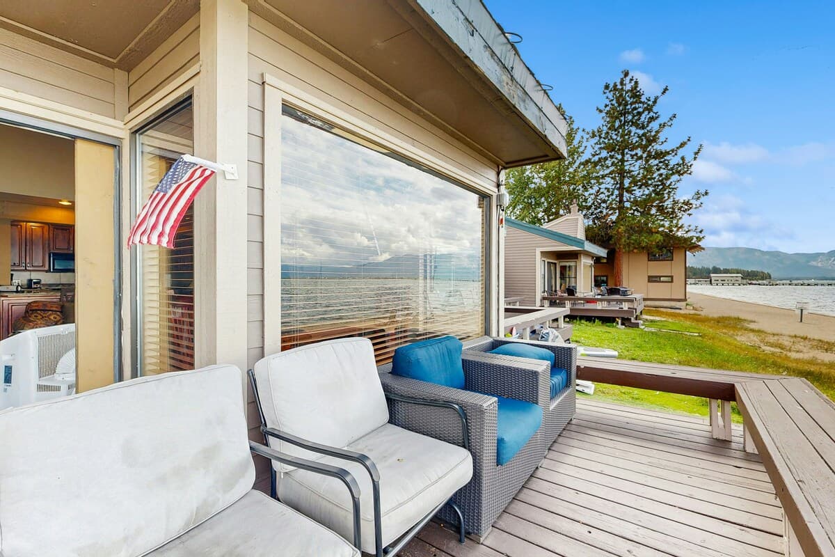 Lakefront Condo with Private Patio & Pool Access - Photo 4