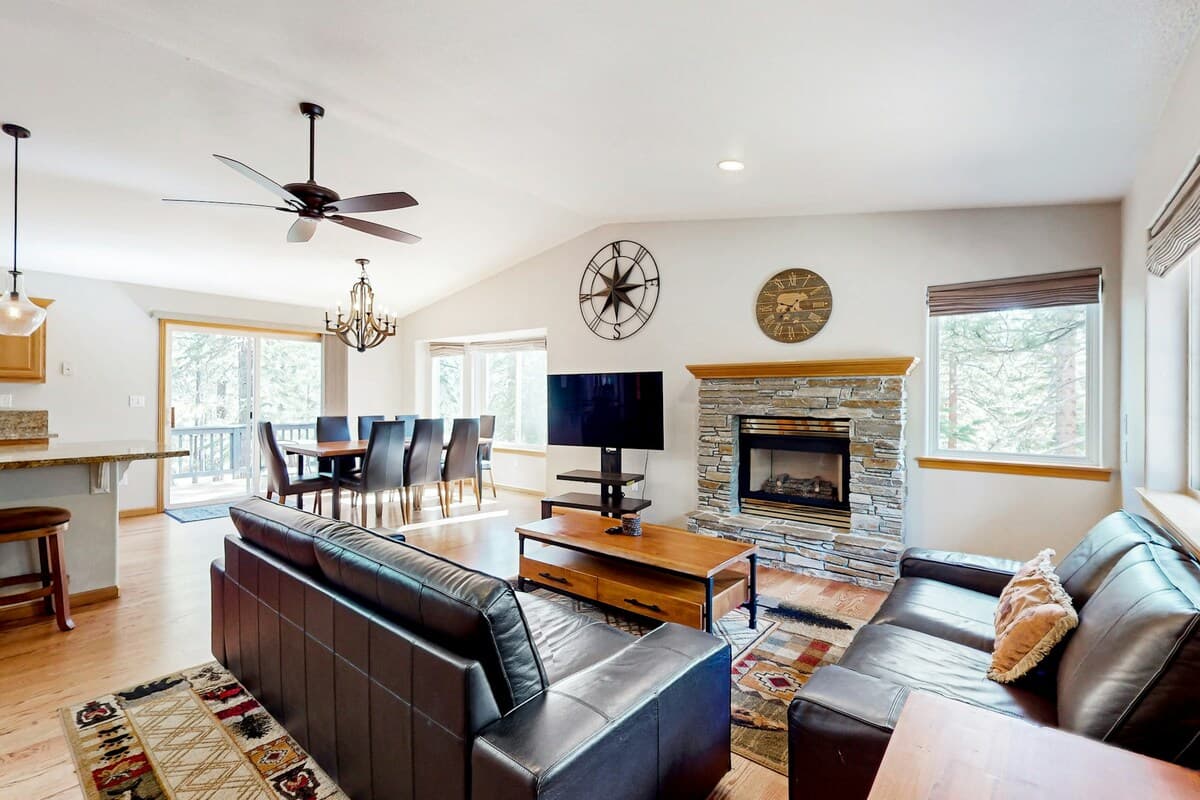 Cabin Near Heavenly Ski & Hiking Trails - Photo 1