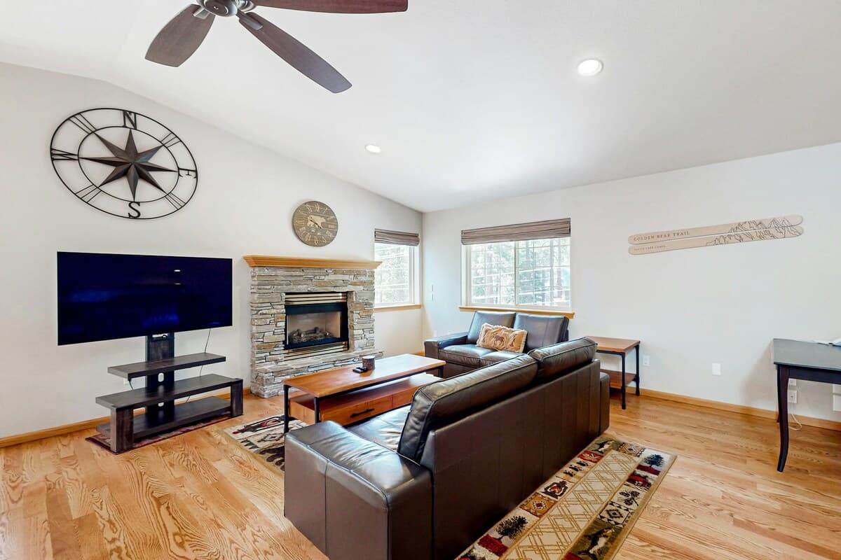 Cabin Near Heavenly Ski & Hiking Trails - Photo 4