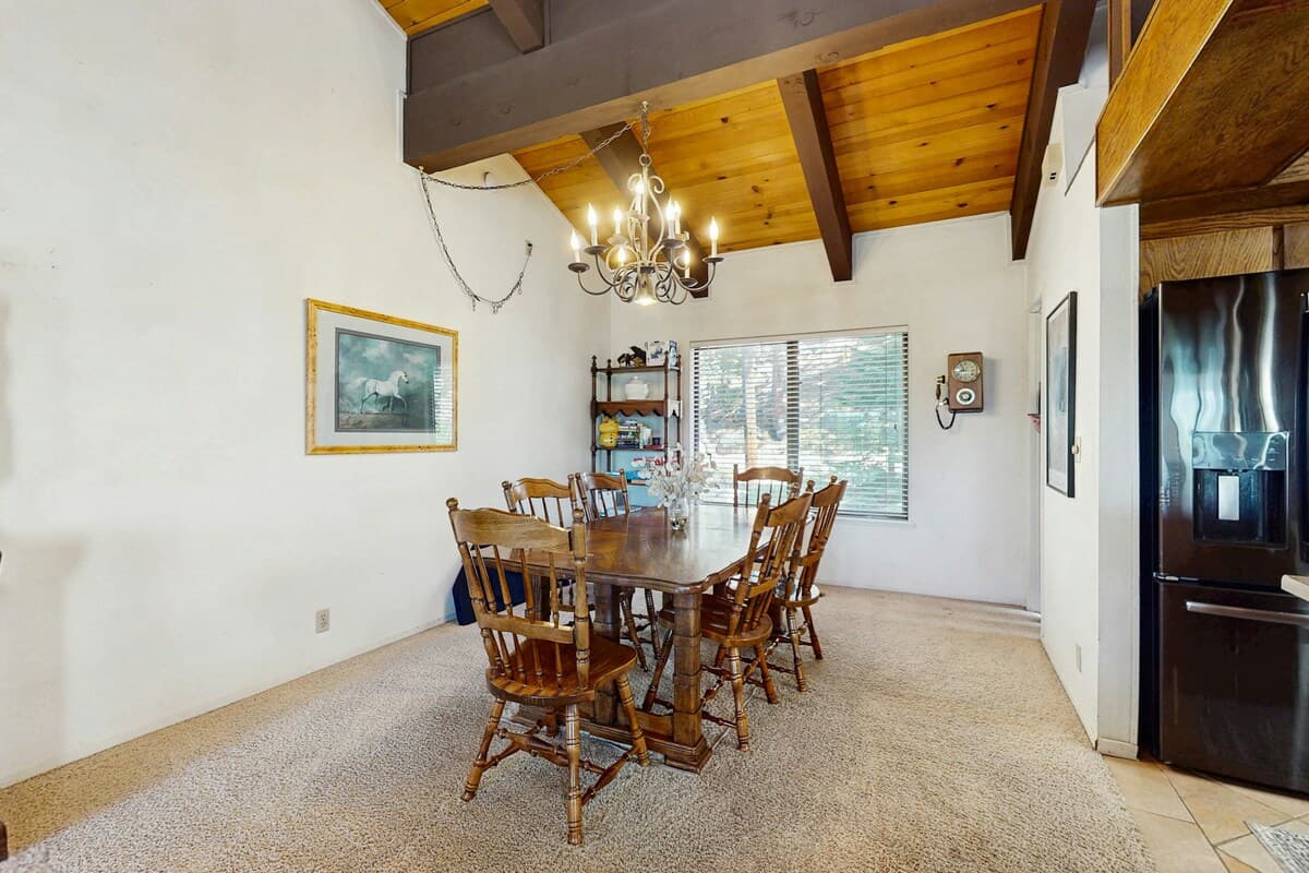 Townhouse in Stateline · ★4.32 · 3 bedrooms · 3 beds · 2.5 private baths - Photo 5