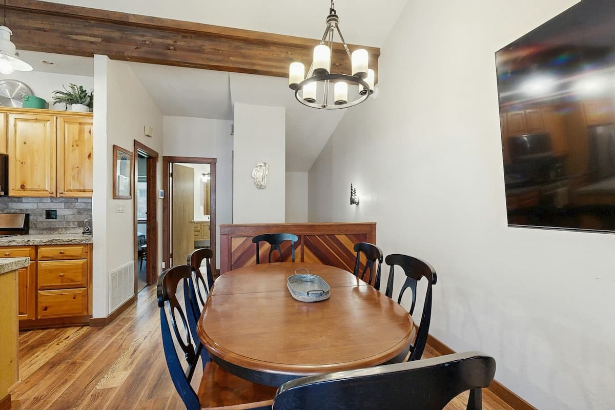 Condo in Zephyr Cove · ★4.6 · 3 bedrooms · 4 beds · 3 private baths - Photo 5