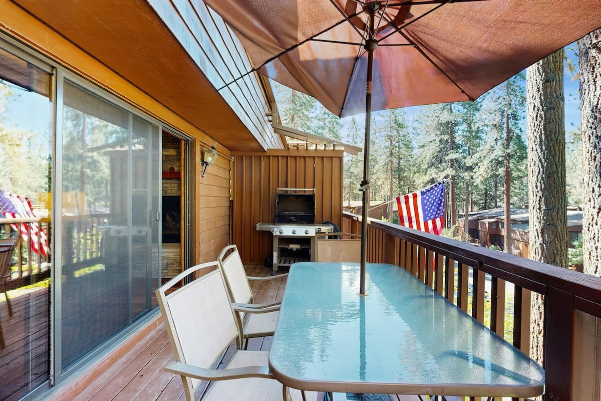Condo in Zephyr Cove · ★4.6 · 3 bedrooms · 4 beds · 3 private baths - Photo 2