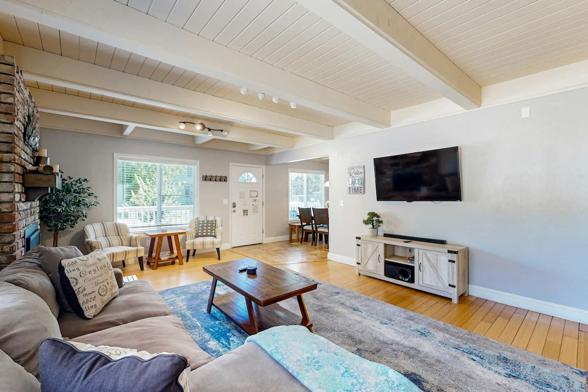 Cougar Haven Remodeled Chalet Near Heavenly (38) - Photo 4