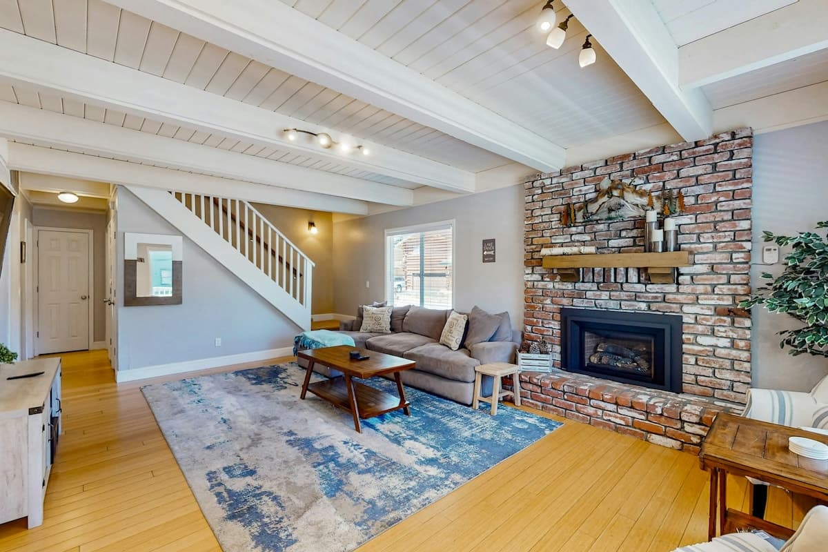 Cougar Haven Remodeled Chalet Near Heavenly (38) - Photo 2