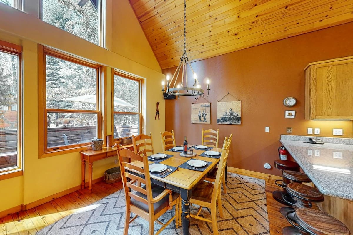 Fawn Haven 3BR Chalet Near Donner Lake & Skiing - Photo 5