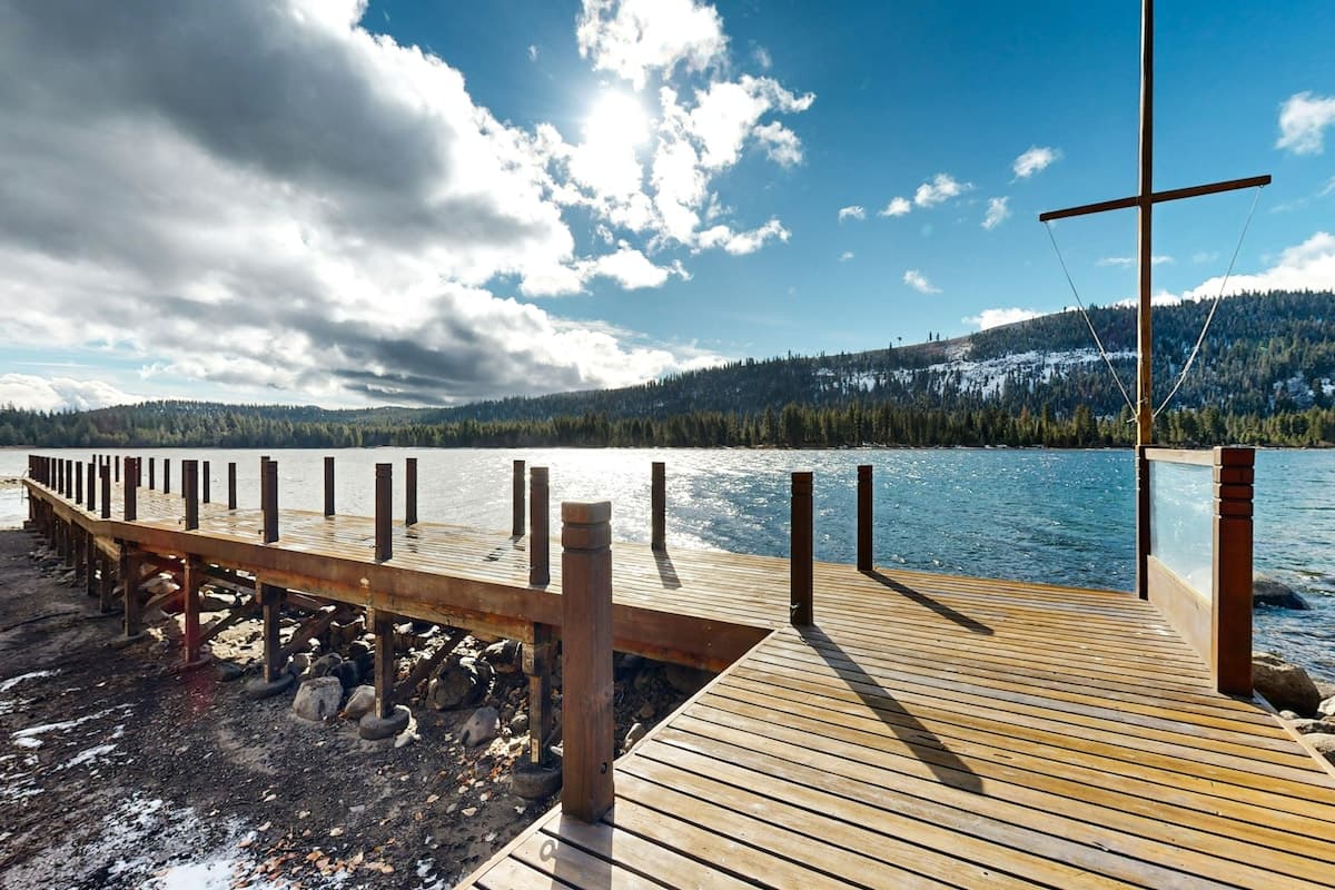 Donner Lake Retreat with Beach Access & Loft - Photo 3