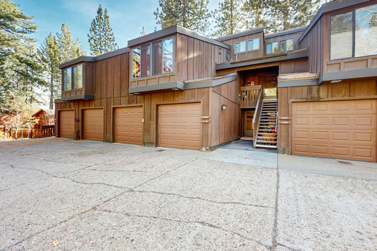 Donner Lake Retreat with Beach Access & Loft - Photo 2