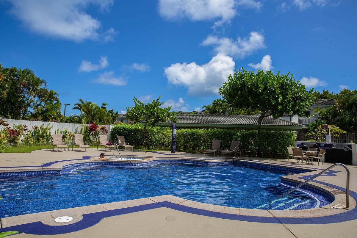 Condo in Princeville · ★4.8 · 2 bedrooms · 2 beds · 2 baths - Photo 2