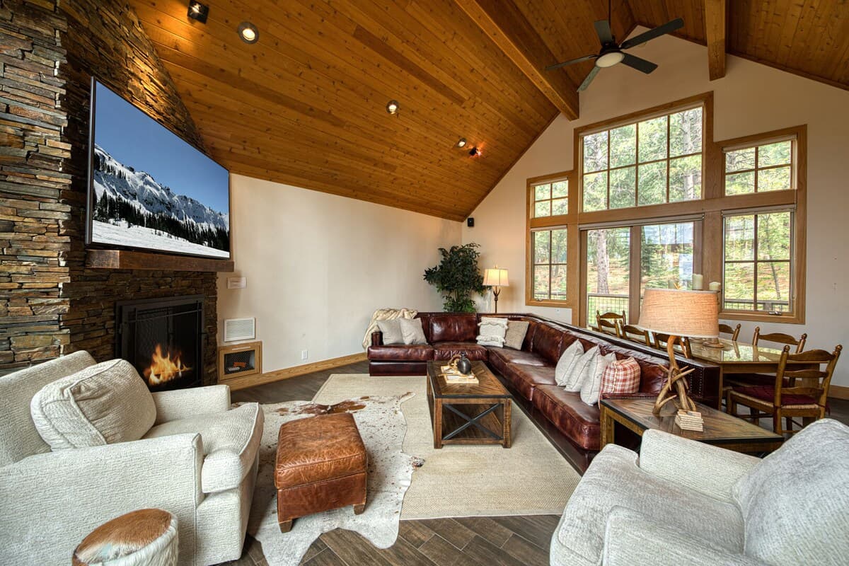 Northstar Ski Shuttle Pool Mountain Lodge - Photo 4