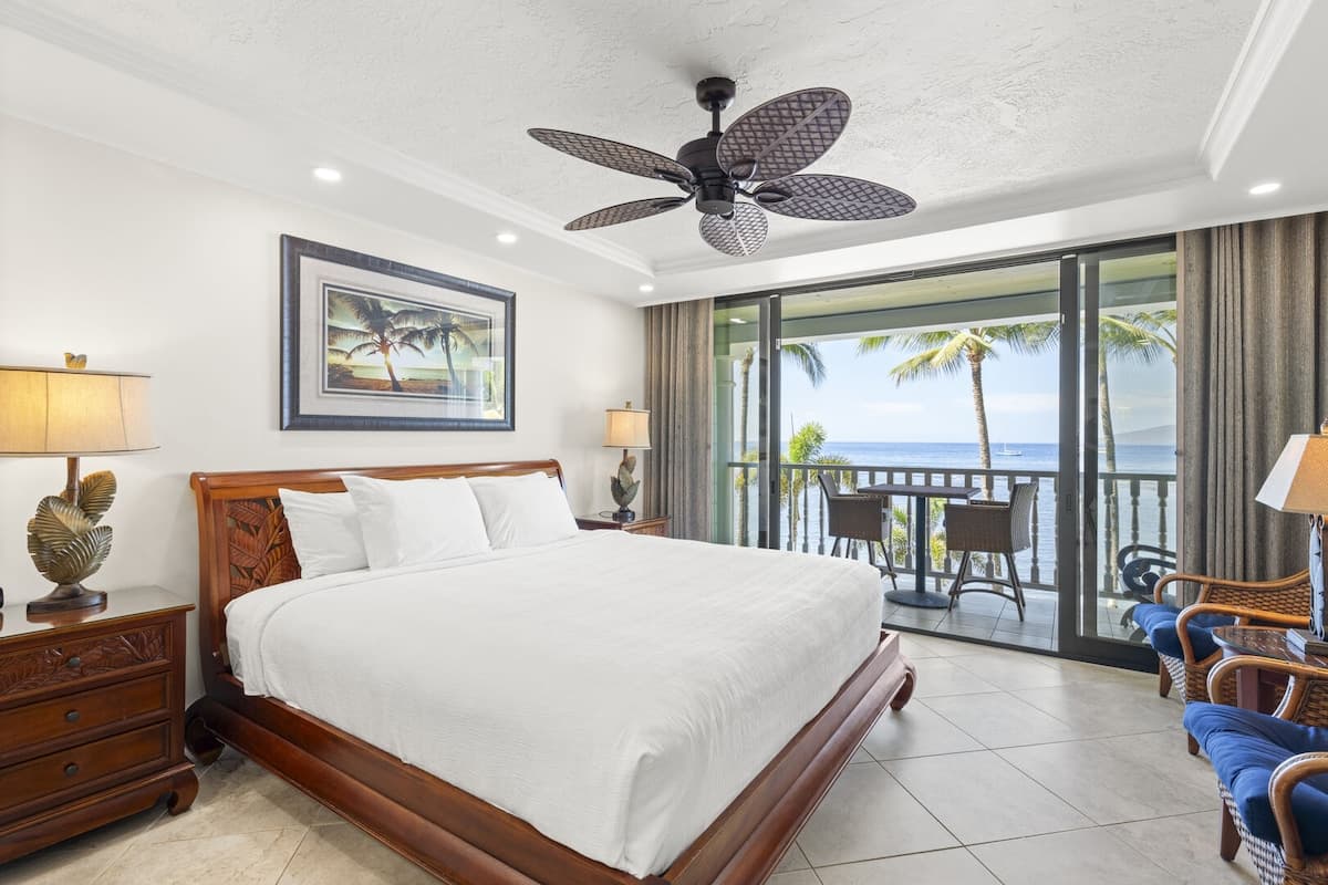 Condo in Lahaina · ★4.86 · 1 bedroom · 1 bed · 1 private bath - Photo 2