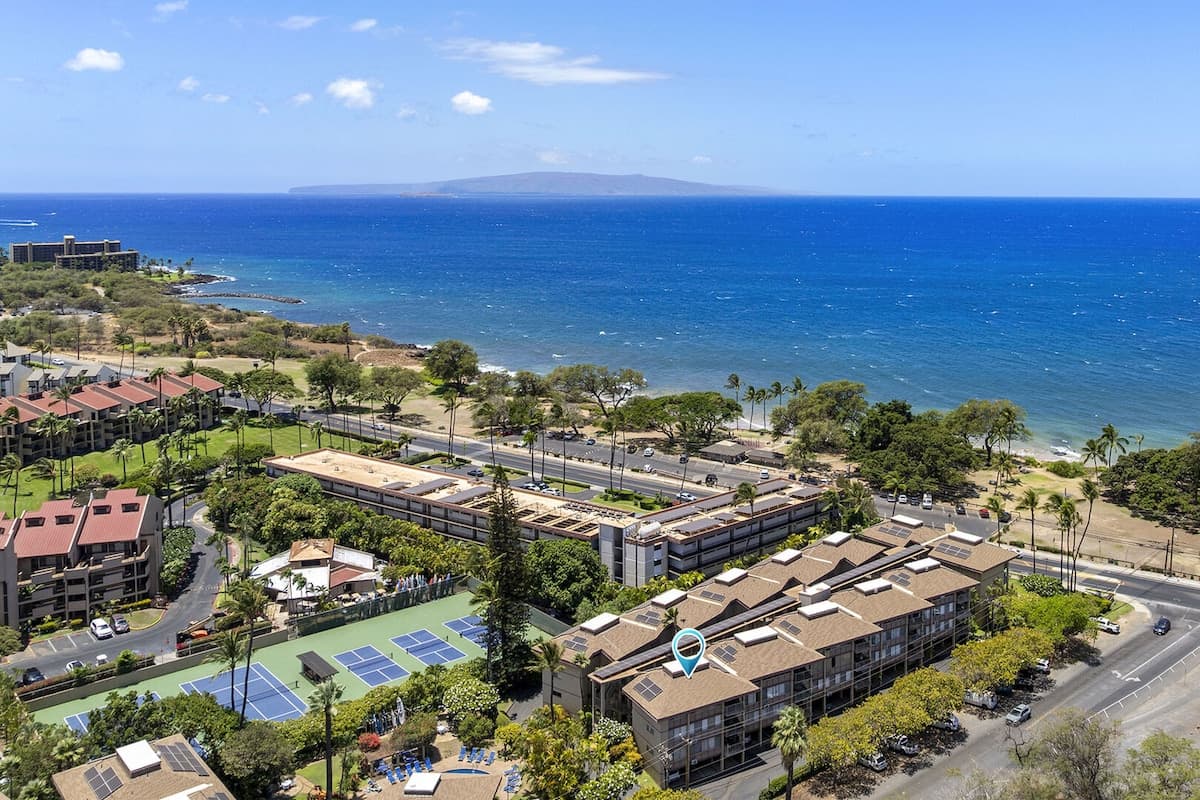 Condo in Kihei · ★5.0 · 2 bedrooms · 2 beds · 2 private baths - Photo 5