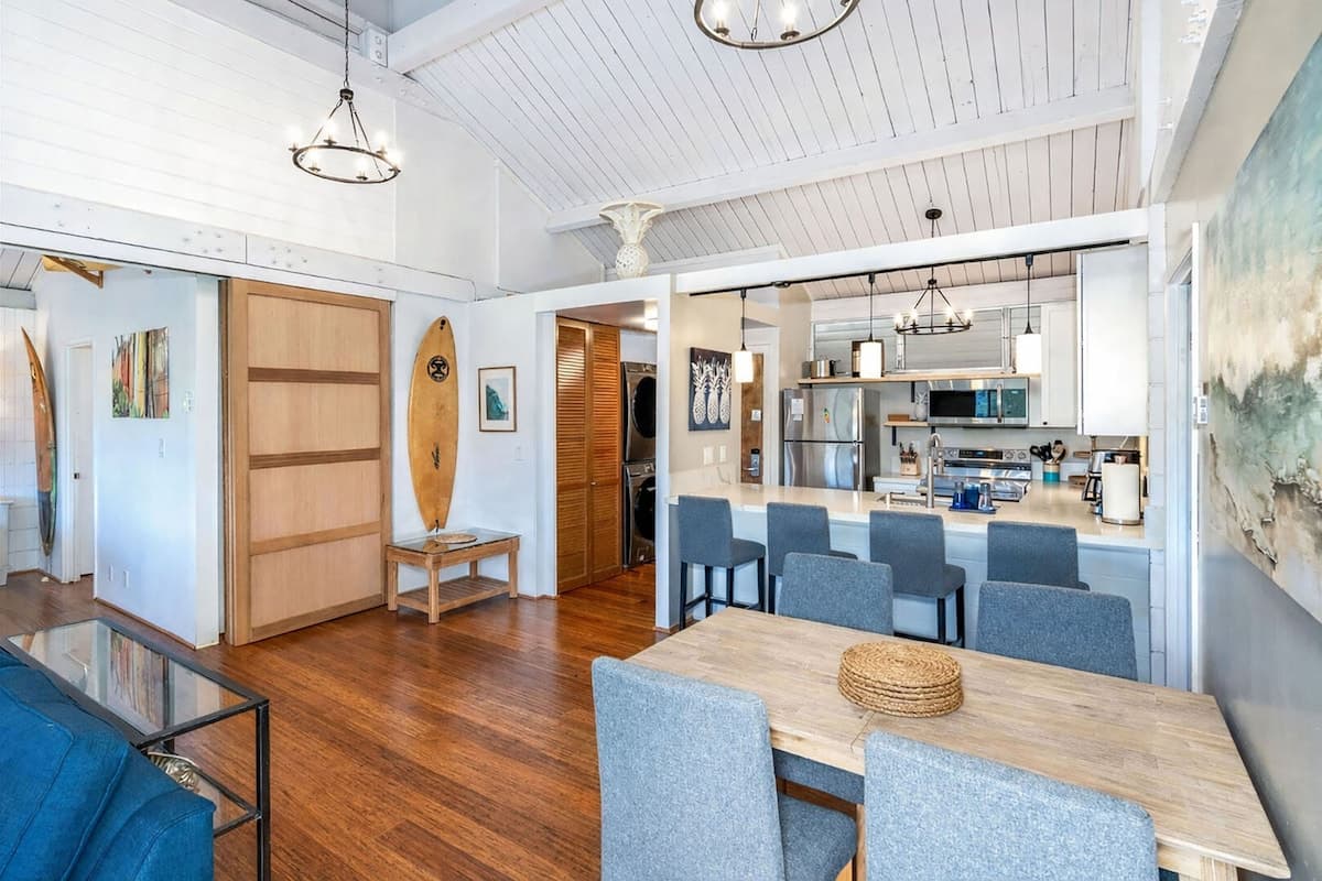 Condo in Kihei · ★5.0 · 2 bedrooms · 2 beds · 2 private baths - Photo 2