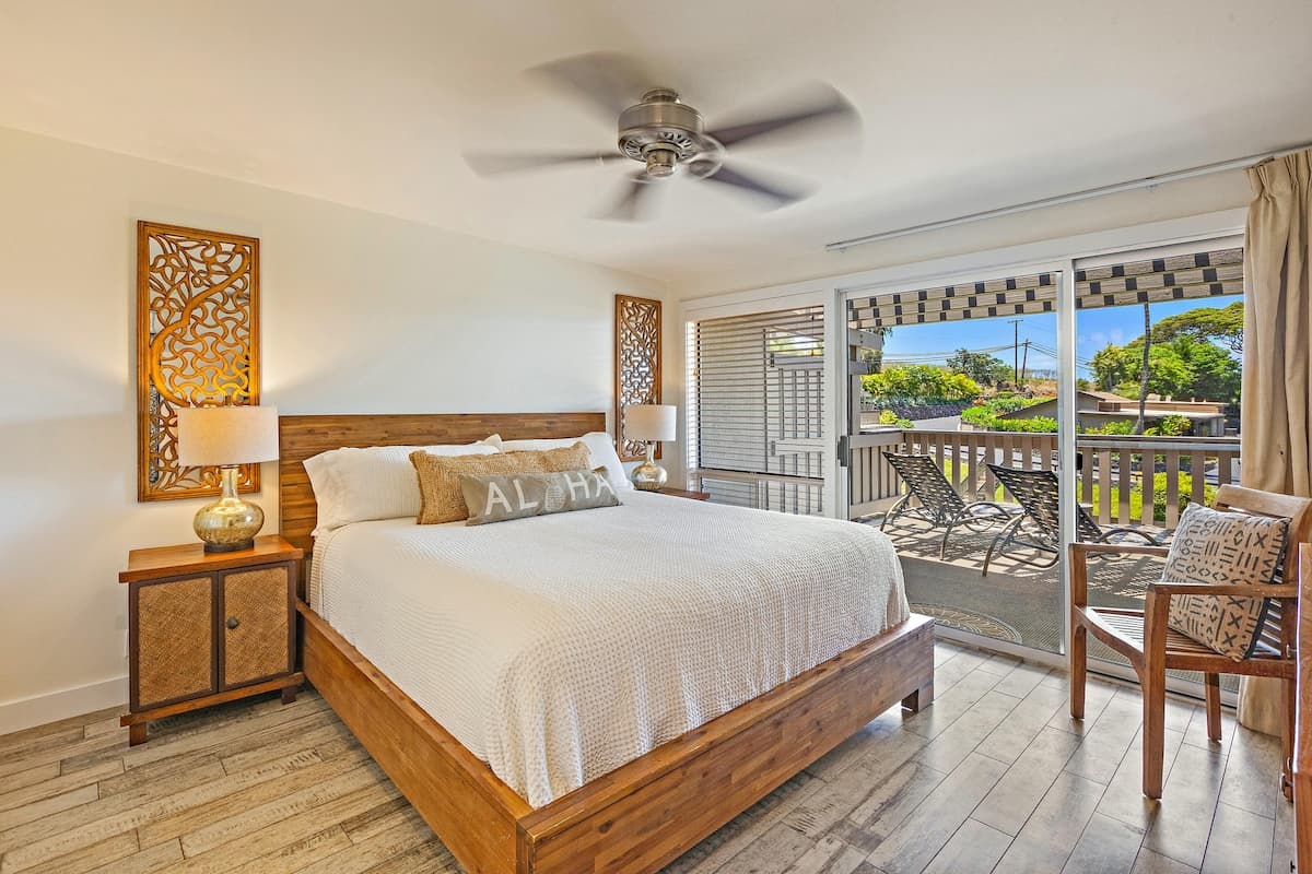 Condo in Lahaina · ★5.0 · 2 bedrooms · 3 beds · 2 baths - Photo 4